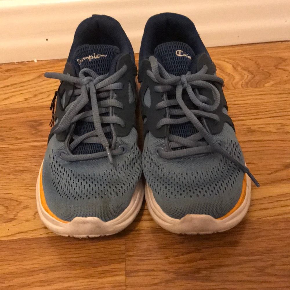 Champion tennis shoes